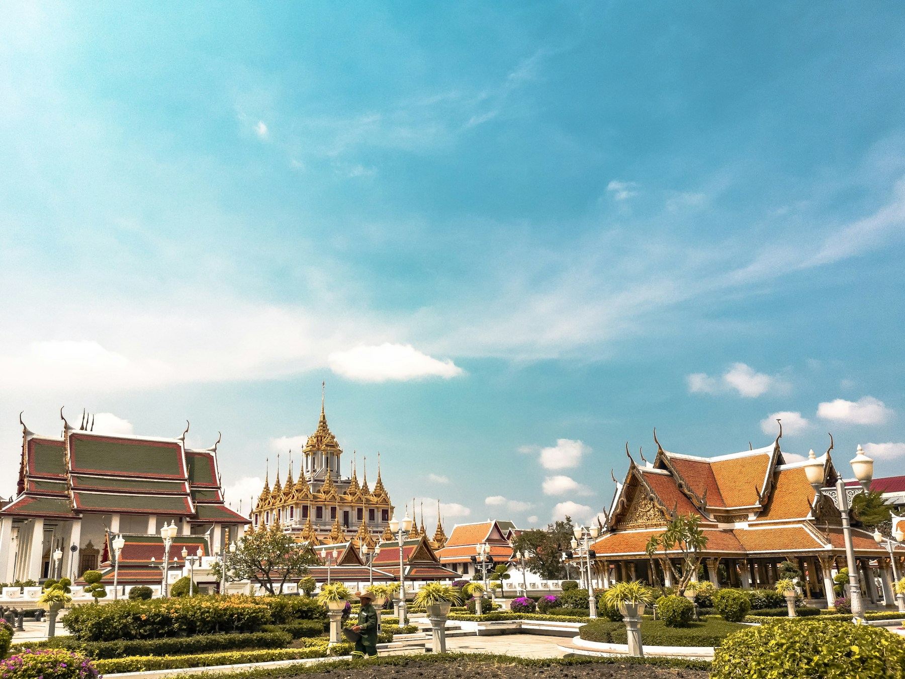 Bangkok temple architecture